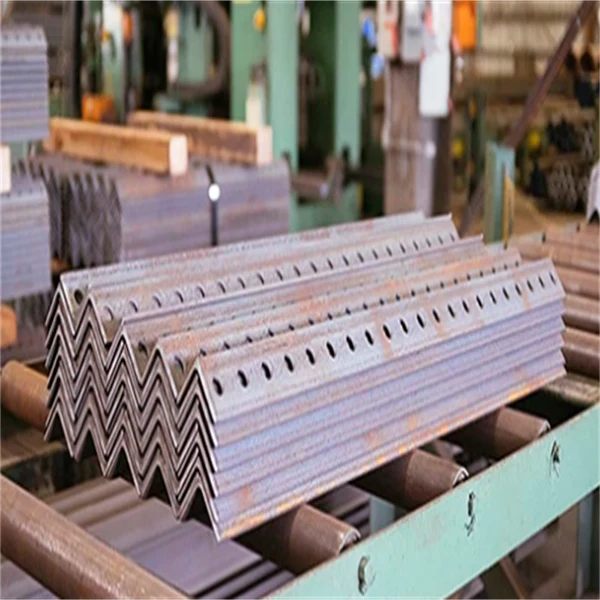 Thép góc nóng để xây dựng